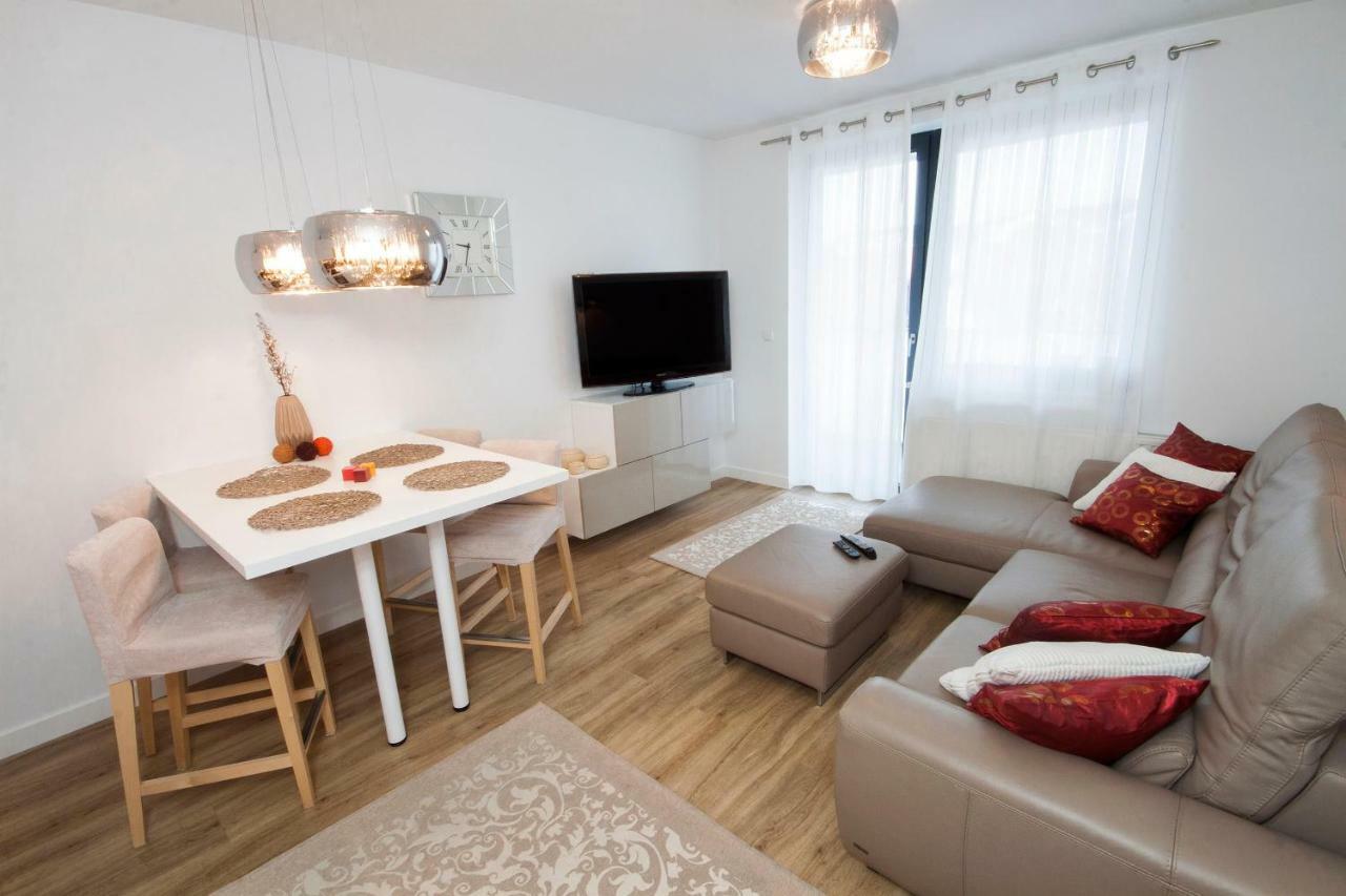 Apartserwis - Saviol *